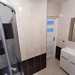 Br דירה *