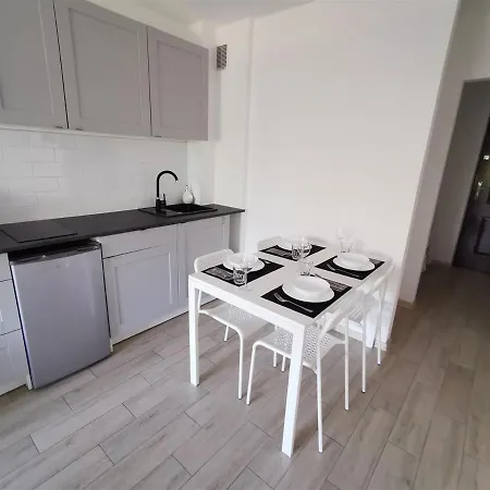 Apartment Br *
