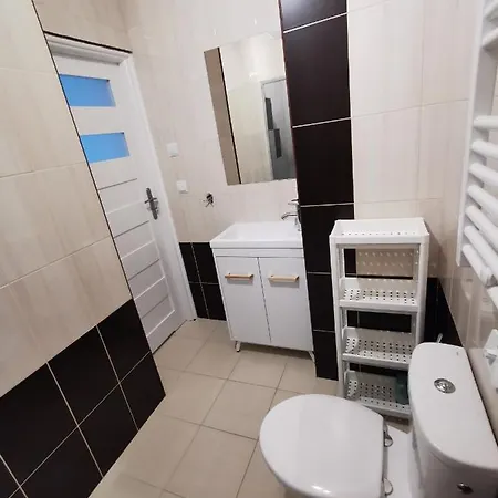 Br Apartment *